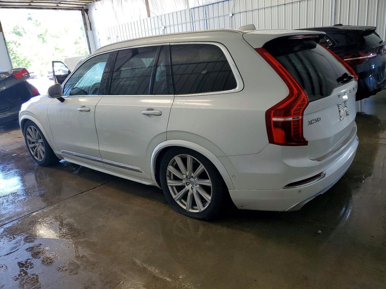 2017 VOLVO XC90 Inscription