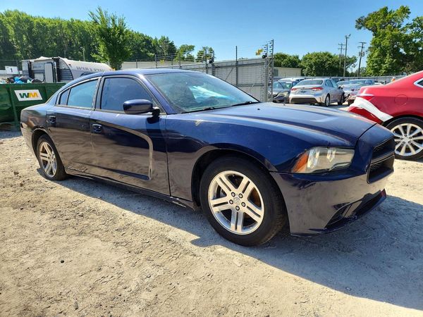 2014 DODGE CHARGER SE