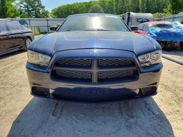 2014 DODGE CHARGER SE