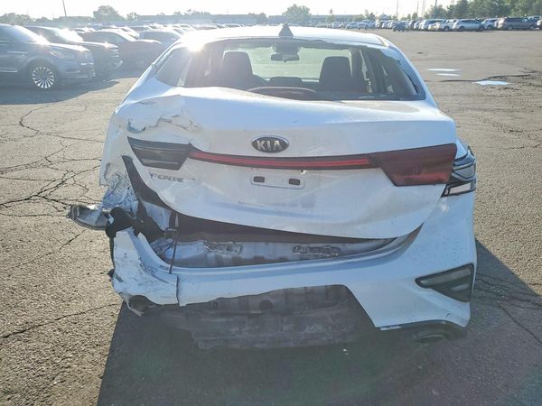 2021 KIA FORTE FE, LXS