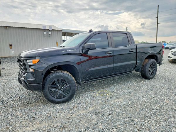 2024 CHEVROLET SILVERADO Custom