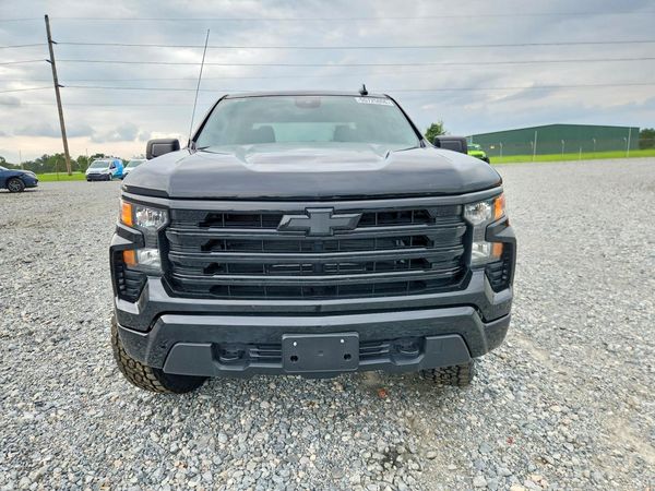 2024 CHEVROLET SILVERADO Custom