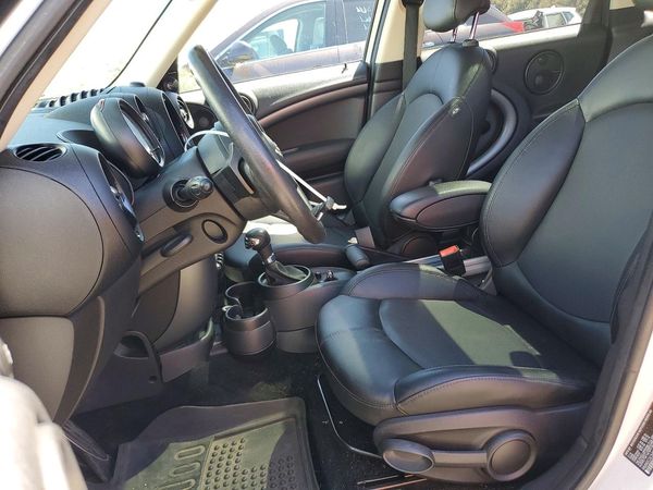 2016 MINI COOPER