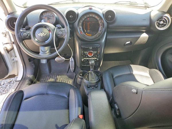 2016 MINI COOPER