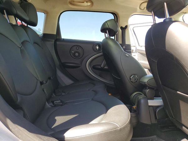 2016 MINI COOPER