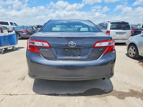 2014 TOYOTA CAMRY