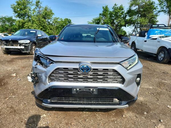 2021 TOYOTA RAV4 XSE HV