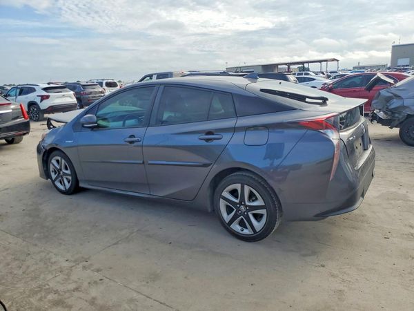 2016 TOYOTA PRIUS
