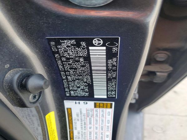 2016 TOYOTA PRIUS
