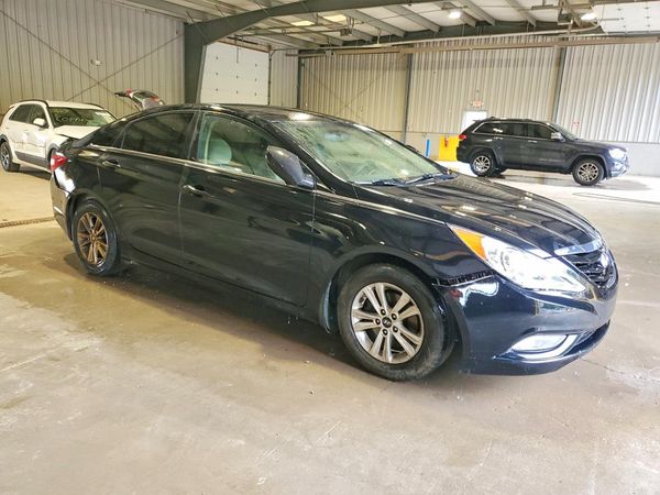 2013 HYUNDAI SONATA GLS/ GLS Popular