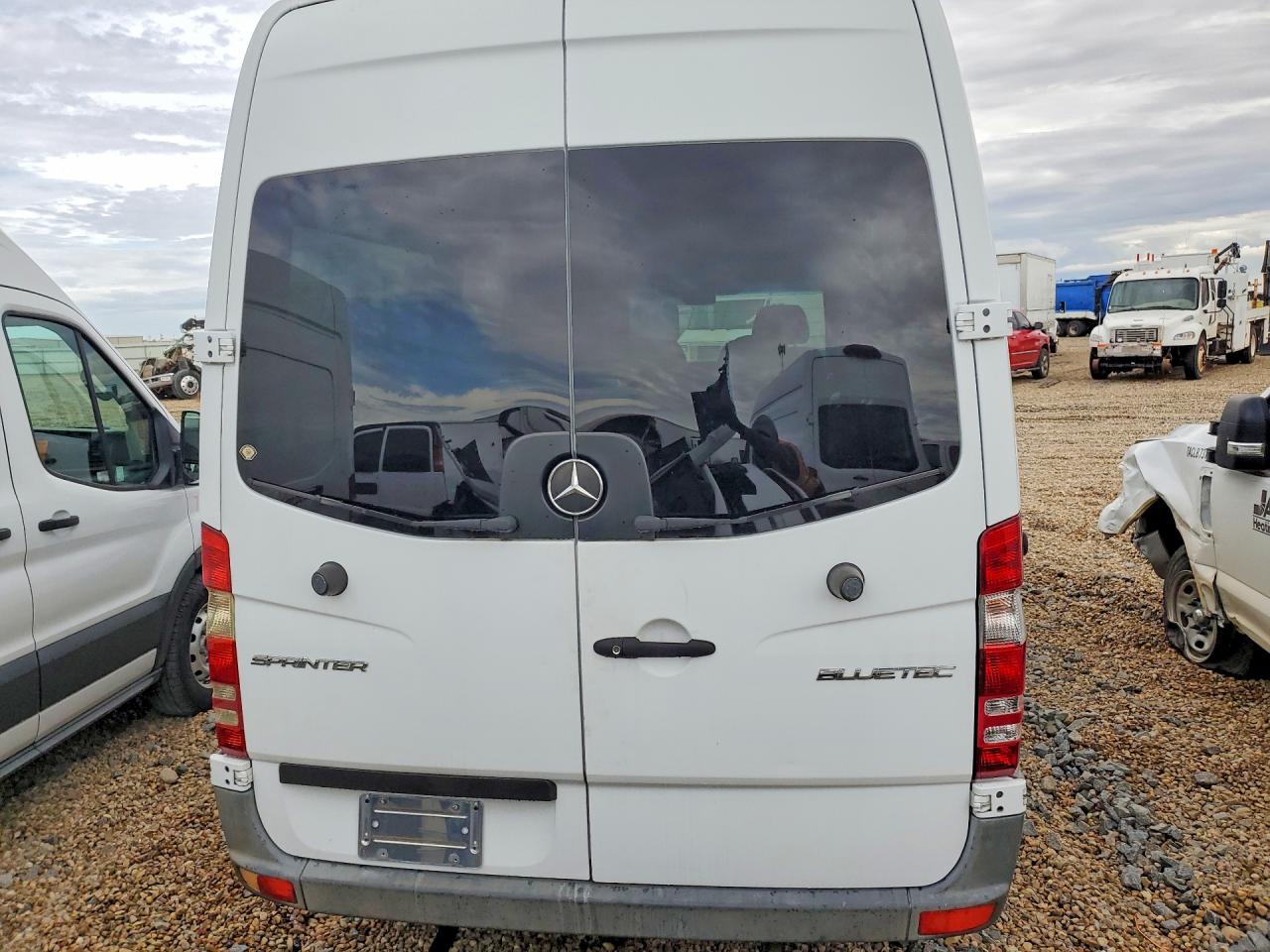 2014 MERCEDES-BENZ SPRINTER Standard / High