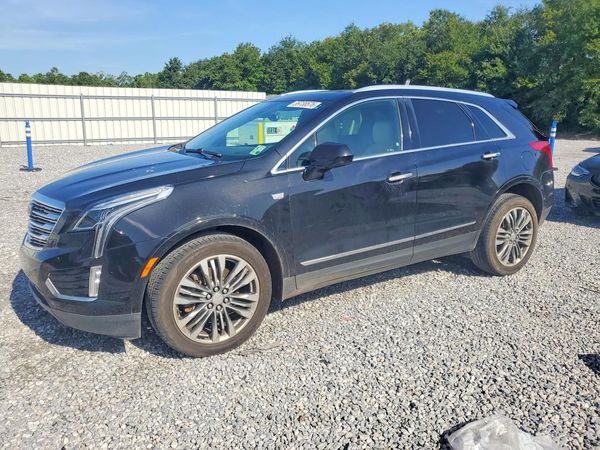 2017 CADILLAC XT5