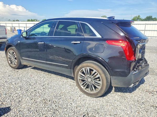 2017 CADILLAC XT5
