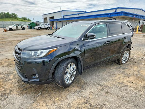 2017 TOYOTA HIGHLANDER SE/XLE