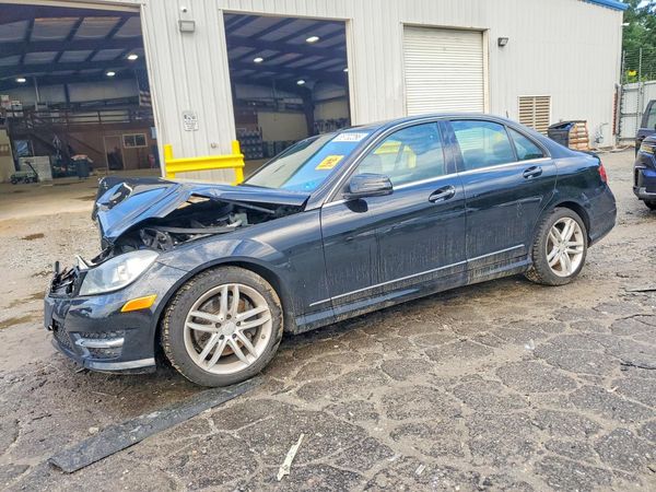 2014 MERCEDES-BENZ C C300 4 MATIC