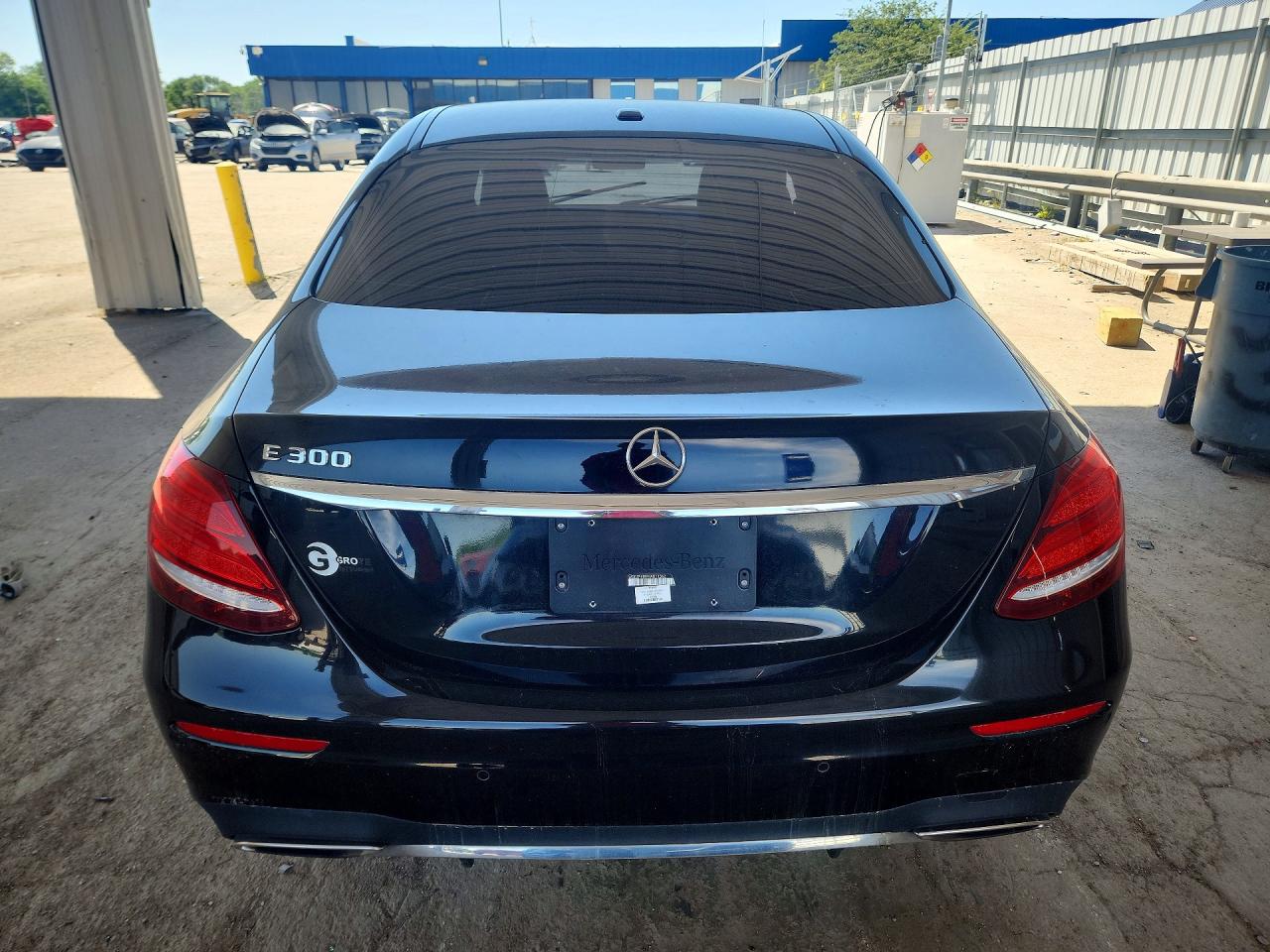 2017 MERCEDES-BENZ E E300
