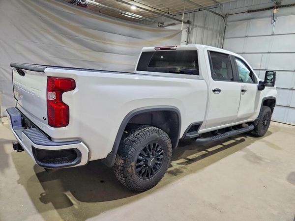 2022 CHEVROLET SILVERADO LT