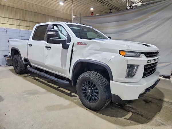 2022 CHEVROLET SILVERADO LT