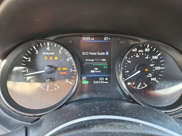 2018 NISSAN ROGUE