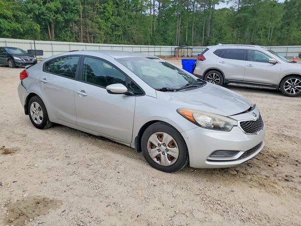 2016 KIA FORTE GL (Middle-Low Grade)