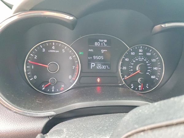 2016 KIA FORTE GL (Middle-Low Grade)