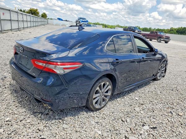 2019 TOYOTA CAMRY