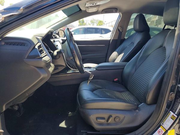 2019 TOYOTA CAMRY
