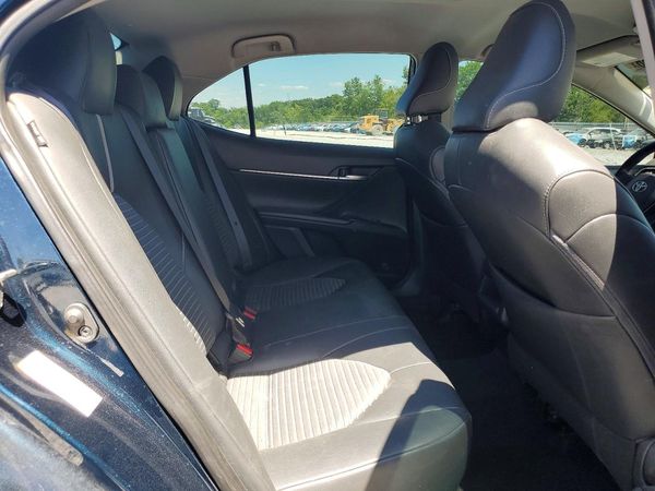2019 TOYOTA CAMRY