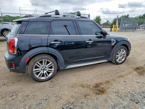 2017 MINI COOPER