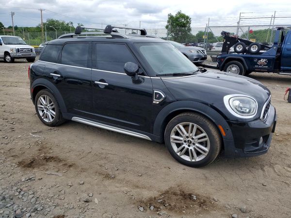 2017 MINI COOPER