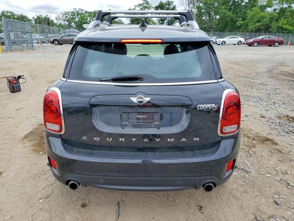 2017 MINI COOPER