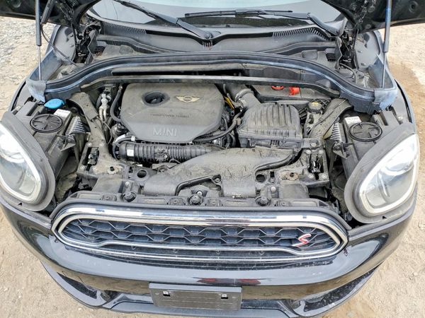 2017 MINI COOPER