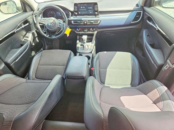 2021 KIA SELTOS S