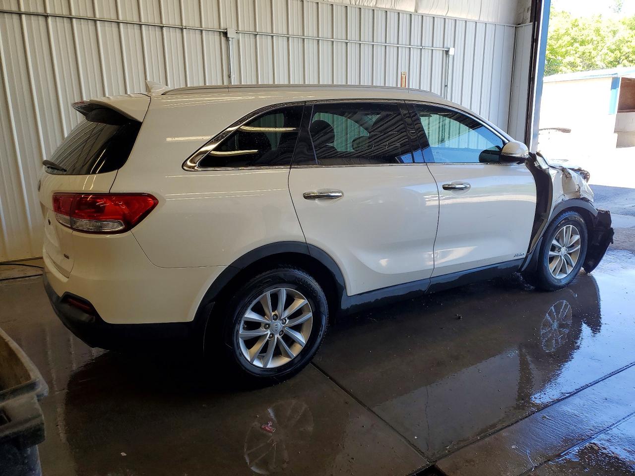 2018 KIA SORENTO L, LX