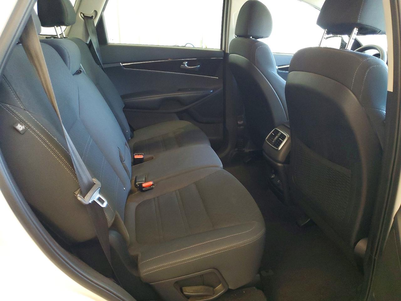 2018 KIA SORENTO L, LX