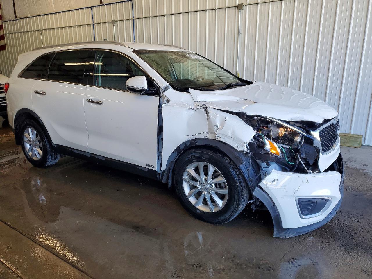 2018 KIA SORENTO L, LX