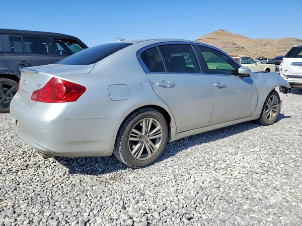 2013 INFINITI G37