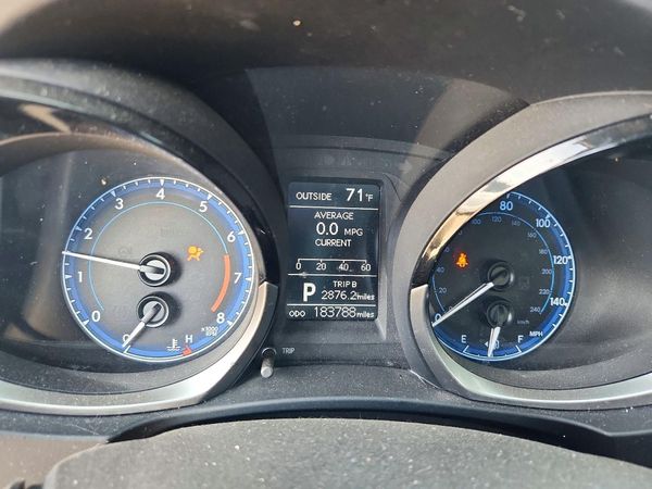 2016 TOYOTA COROLLA
