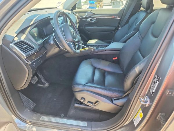 2018 VOLVO XC90