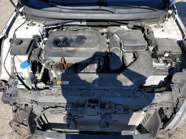2015 HYUNDAI SONATA SE, ECO — Engine bay