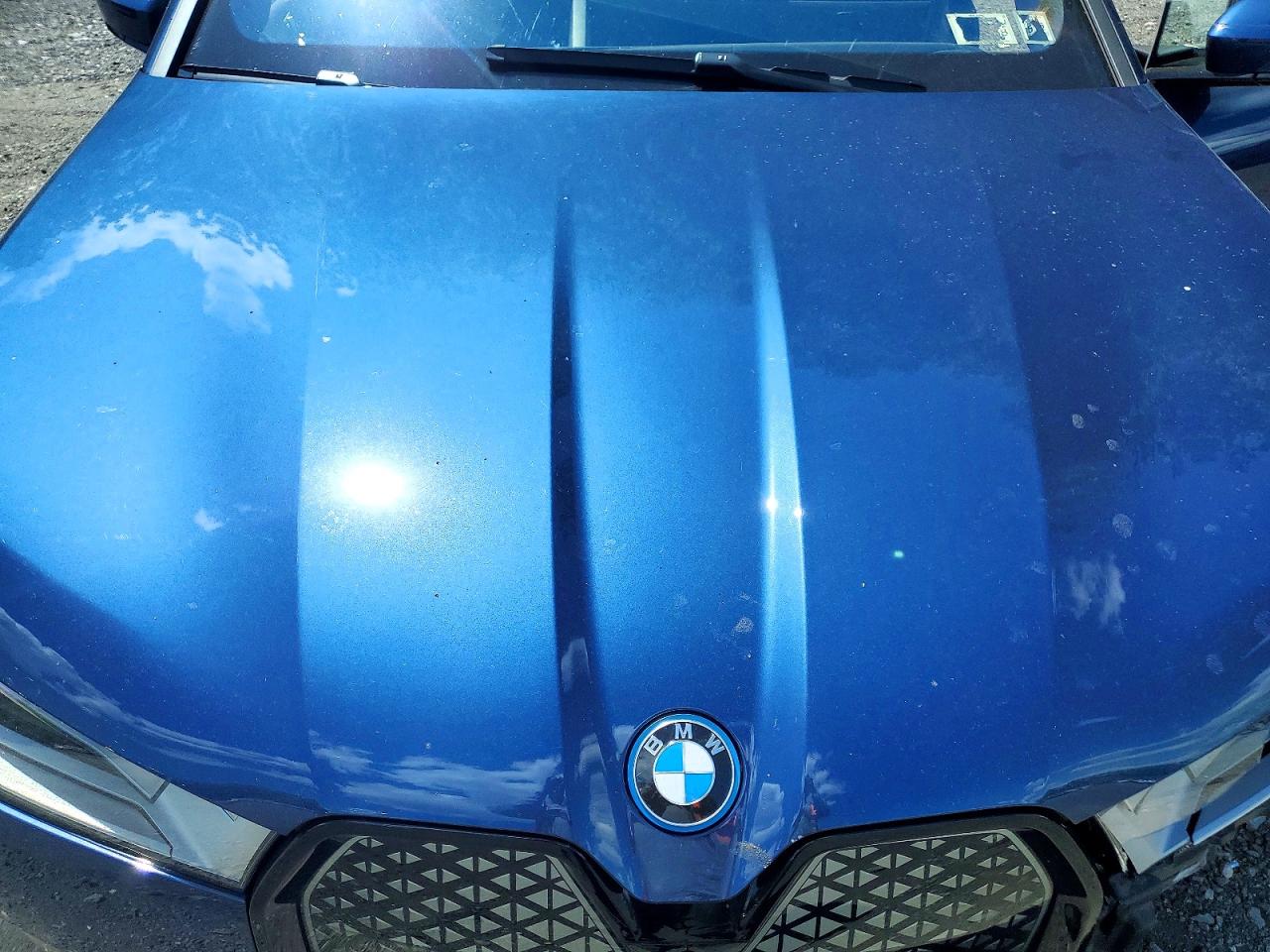2024 BMW IX