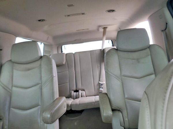 2016 CADILLAC ESCALADE ESV Luxury