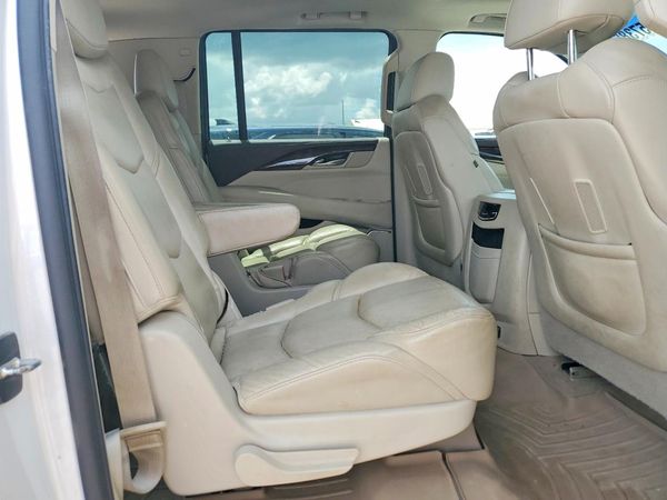 2016 CADILLAC ESCALADE ESV Luxury