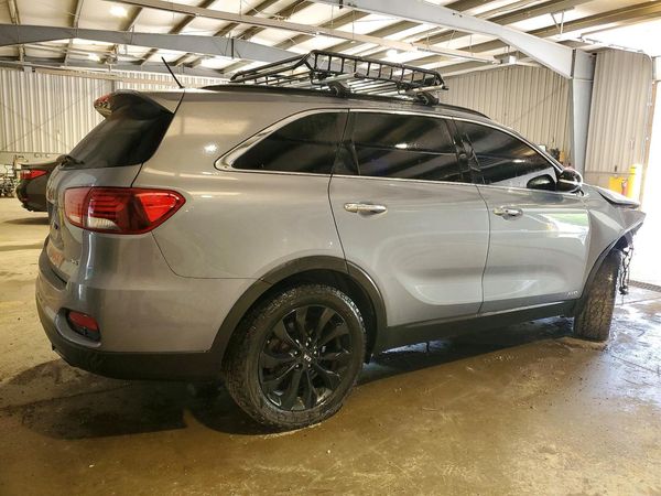 2020 KIA SORENTO