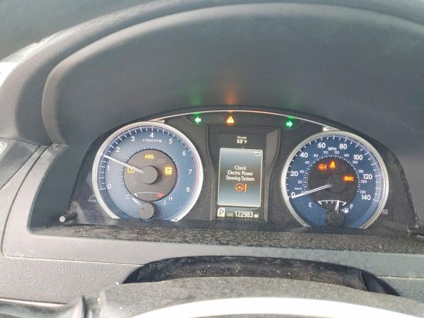 2016 TOYOTA CAMRY