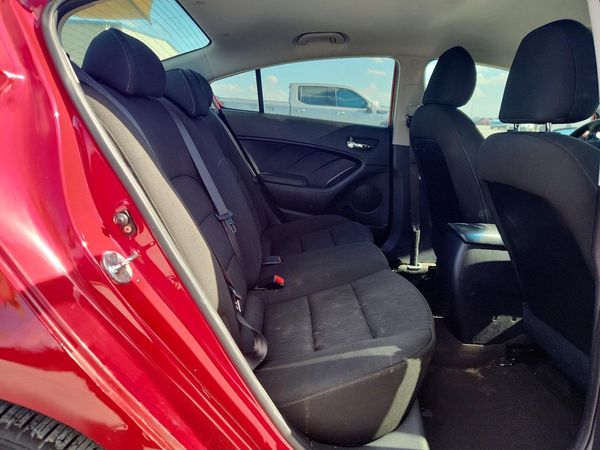 2016 KIA FORTE GL (Middle-Low Grade)