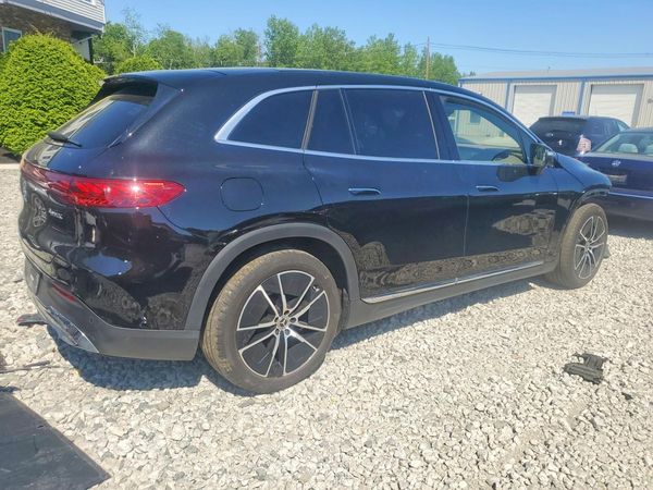 2023 MERCEDES-BENZ EQS SUV