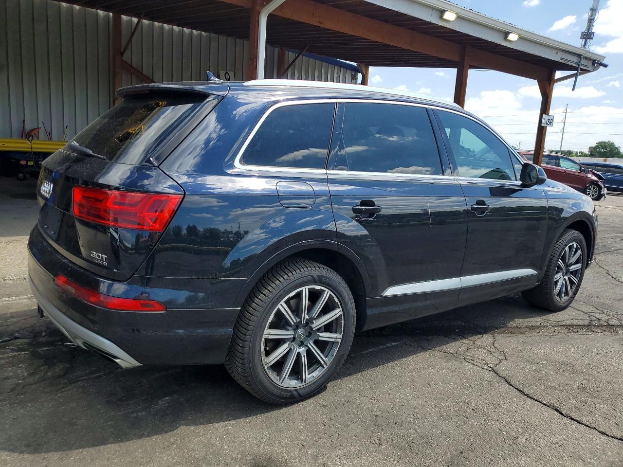 2017 AUDI Q7 quattro Premium Plus