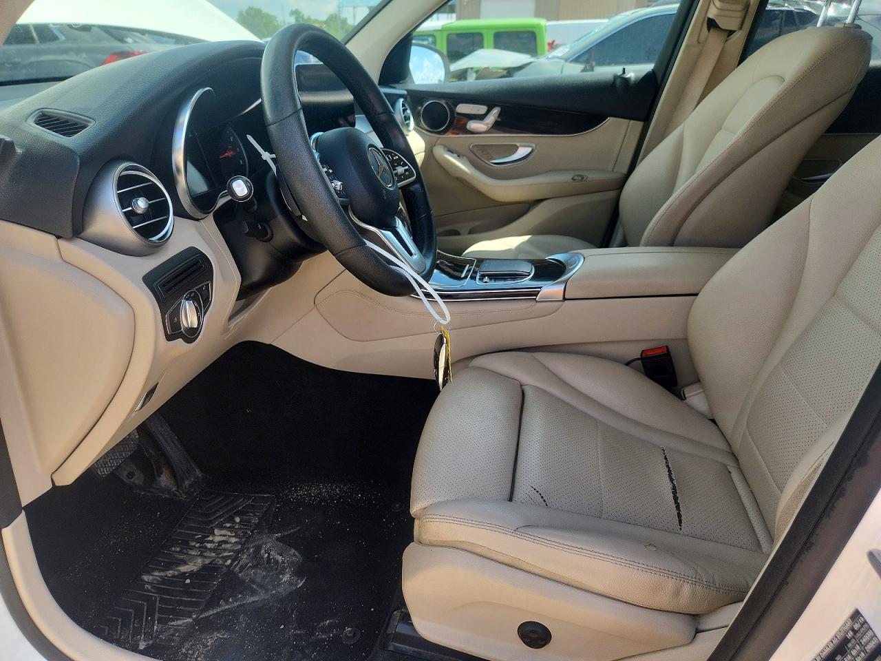2020 MERCEDES-BENZ GLC GLC300