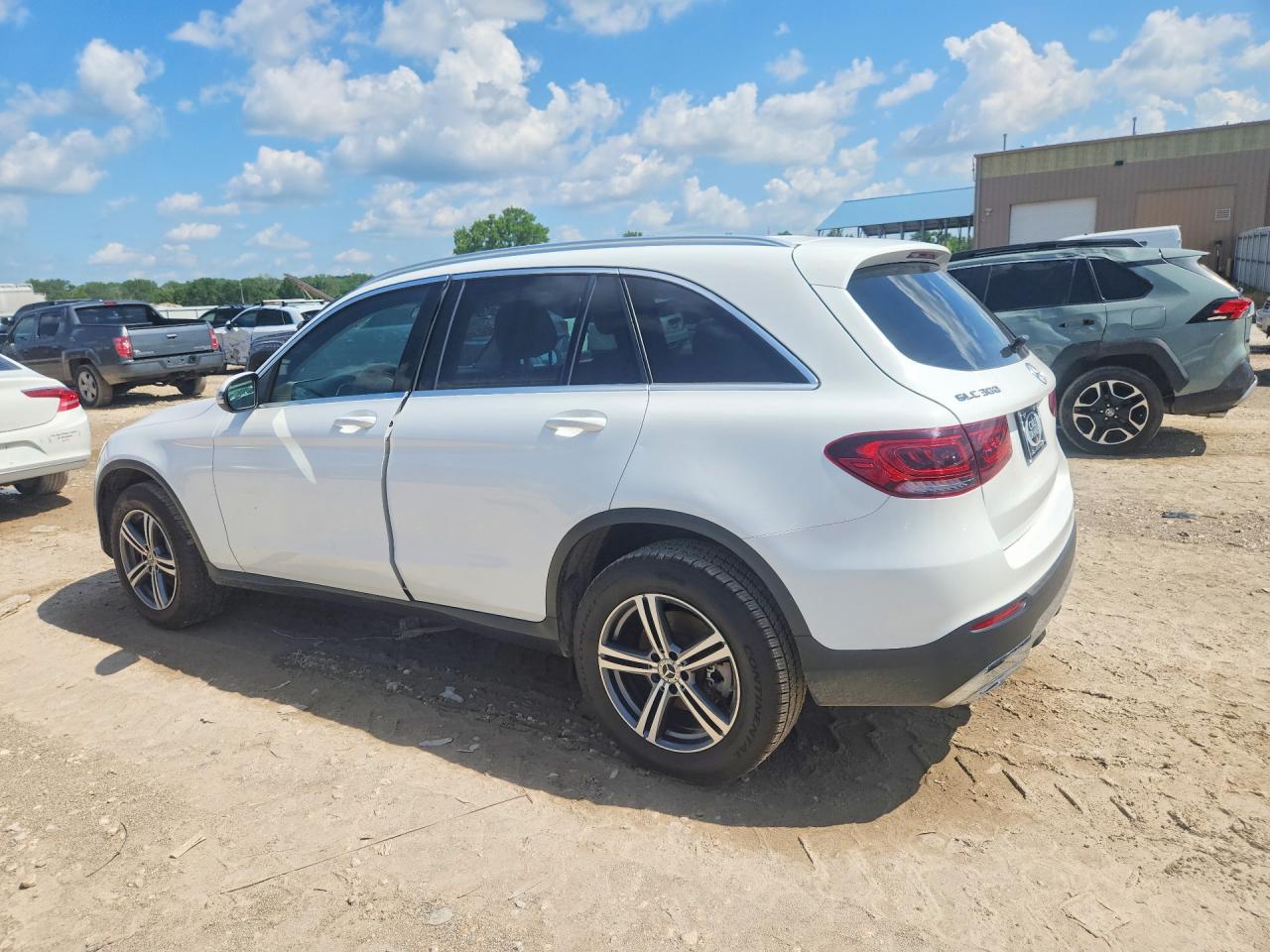 2020 MERCEDES-BENZ GLC GLC300